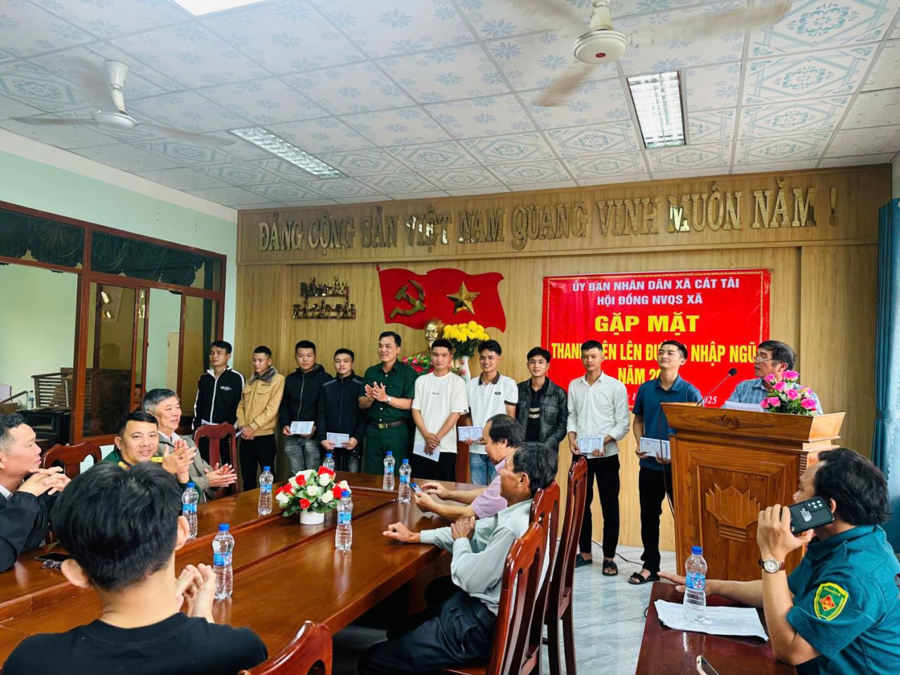 Gặp mặt thanh niên lên đường nhập ngũ năm 2025 Gặp mặt thanh niên lên đường nhập ngũ năm 2025