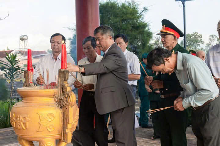 Lễ kỷ niệm 50 năm Ngày giải phóng xã Cát Tài Lễ kỷ niệm 50 năm Ngày giải phóng xã Cát Tài