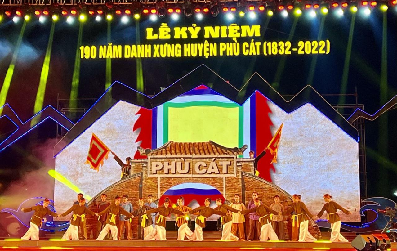 Chương trình nghệ thuật với chủ đề: Phù Cát - Tự hào 190 năm hình thành và phát triển