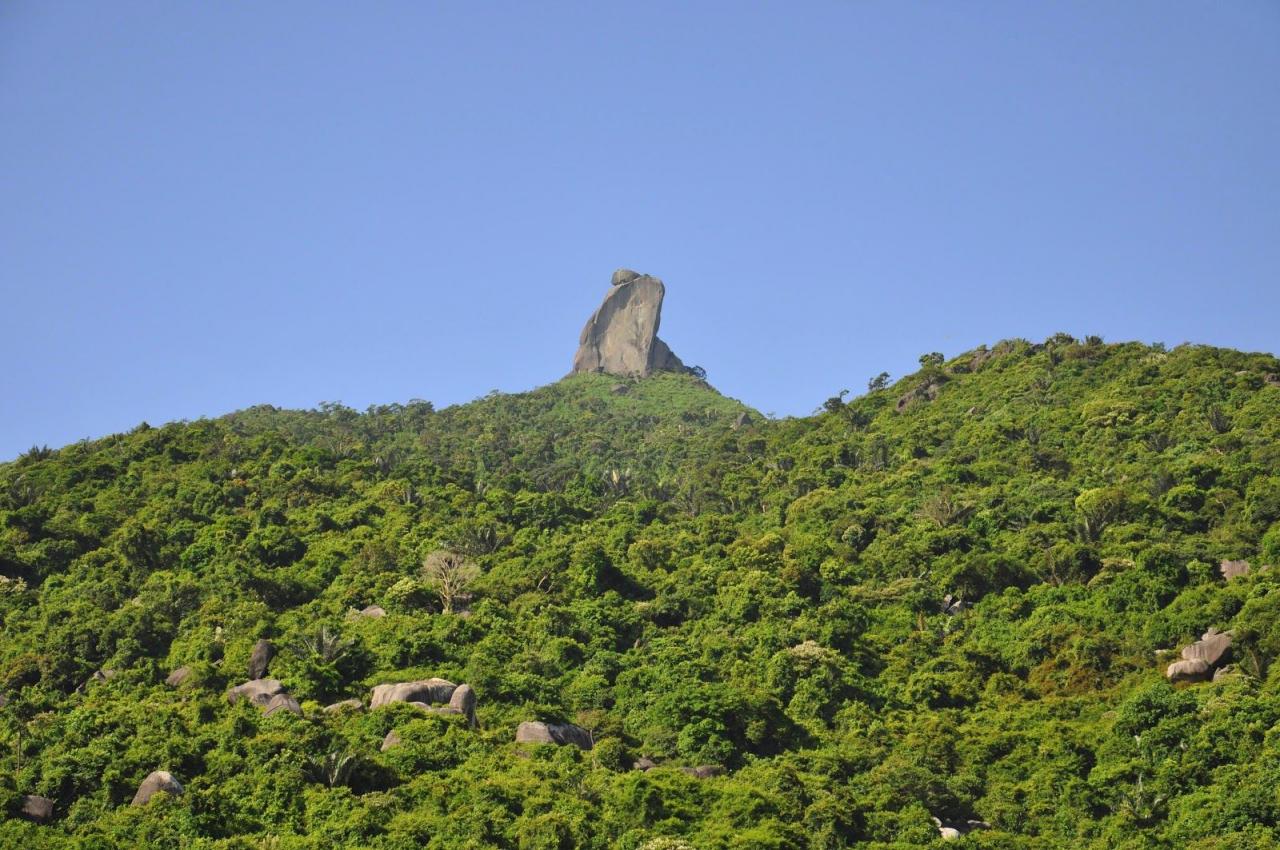 Hòn Vọng Phu Núi Bà